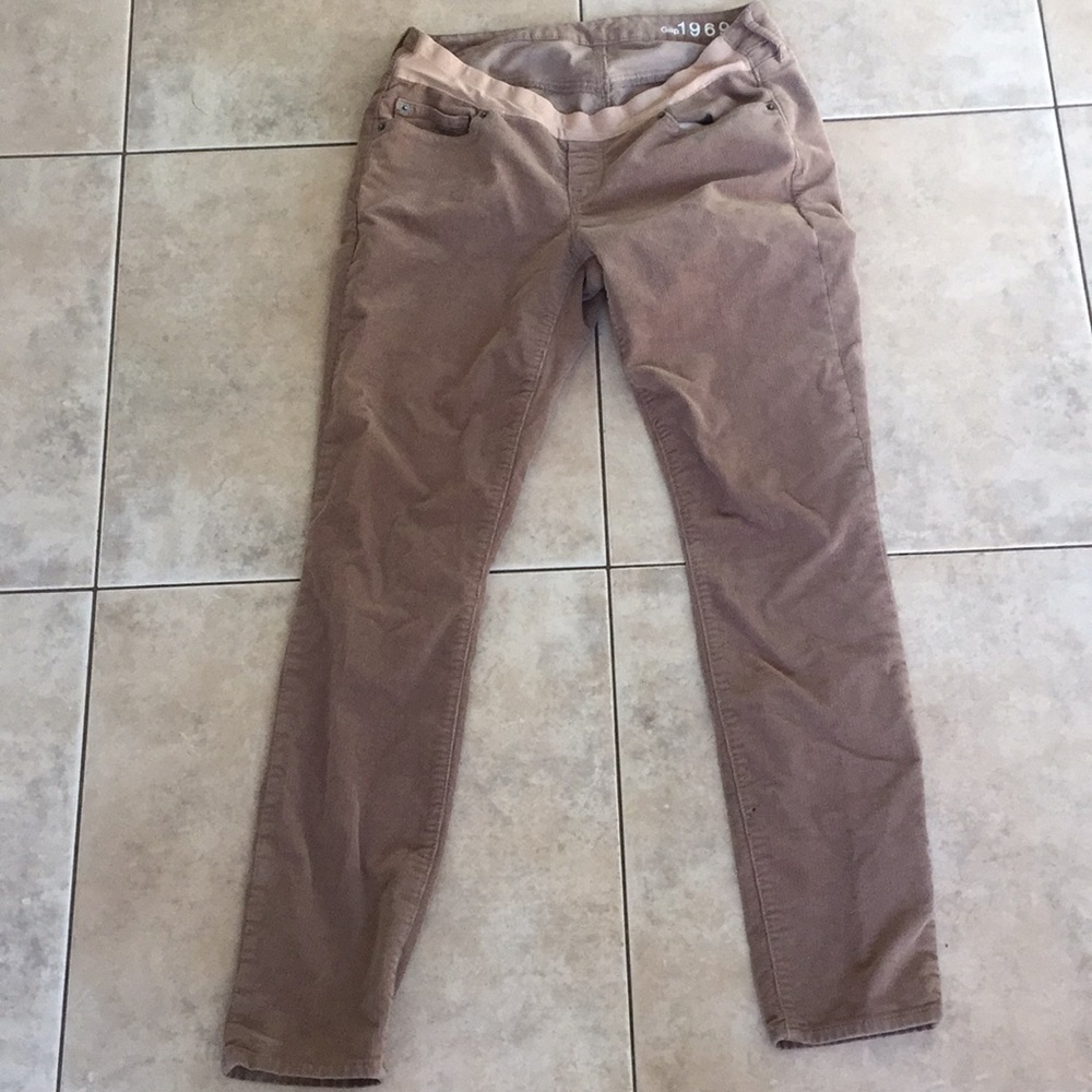 Maternity pants / jeans